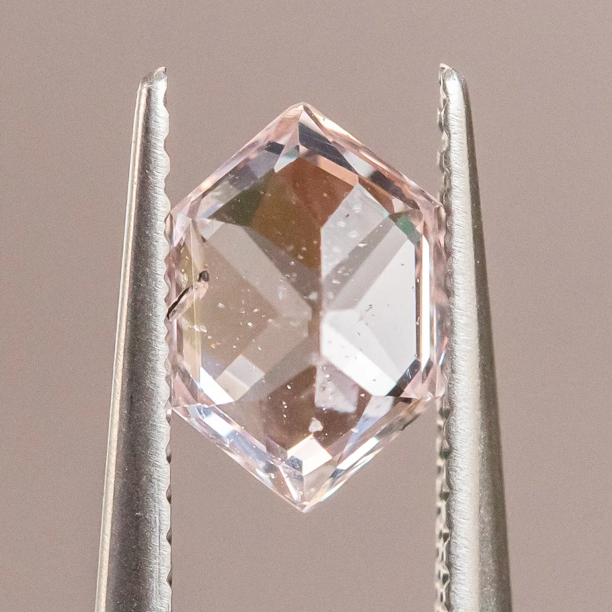 1.76CT ELONGATED HEXAGON SAPPHIRE, LIGHT PINK, 8.44X5.84X4.45MM, UNTREATED