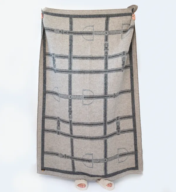 Adamsbro New Zealand Wool Throw Strap Beige