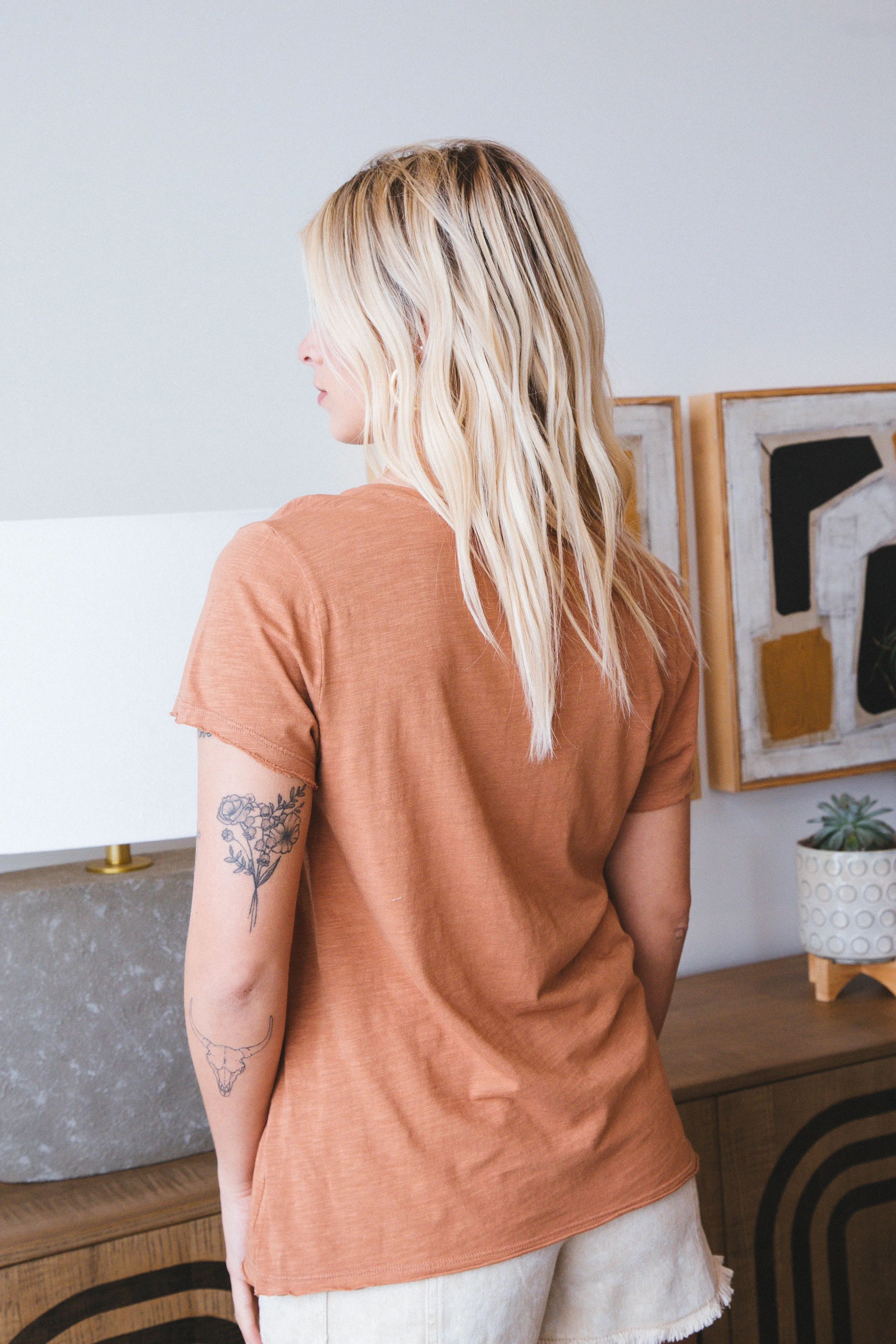 Carefree Tee, Mocha Mousse | Sanctuary