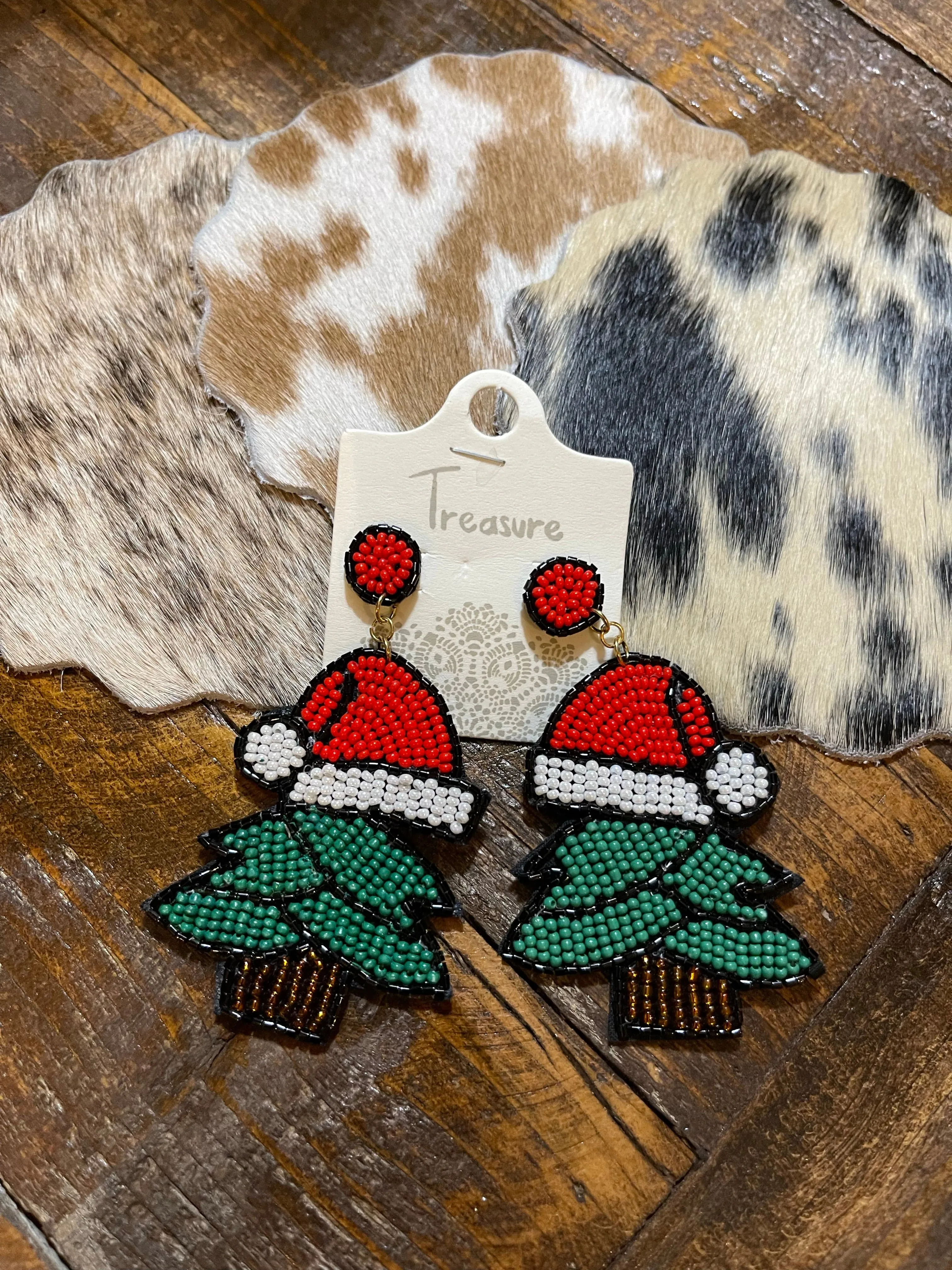 Christmas tree beaded earrings