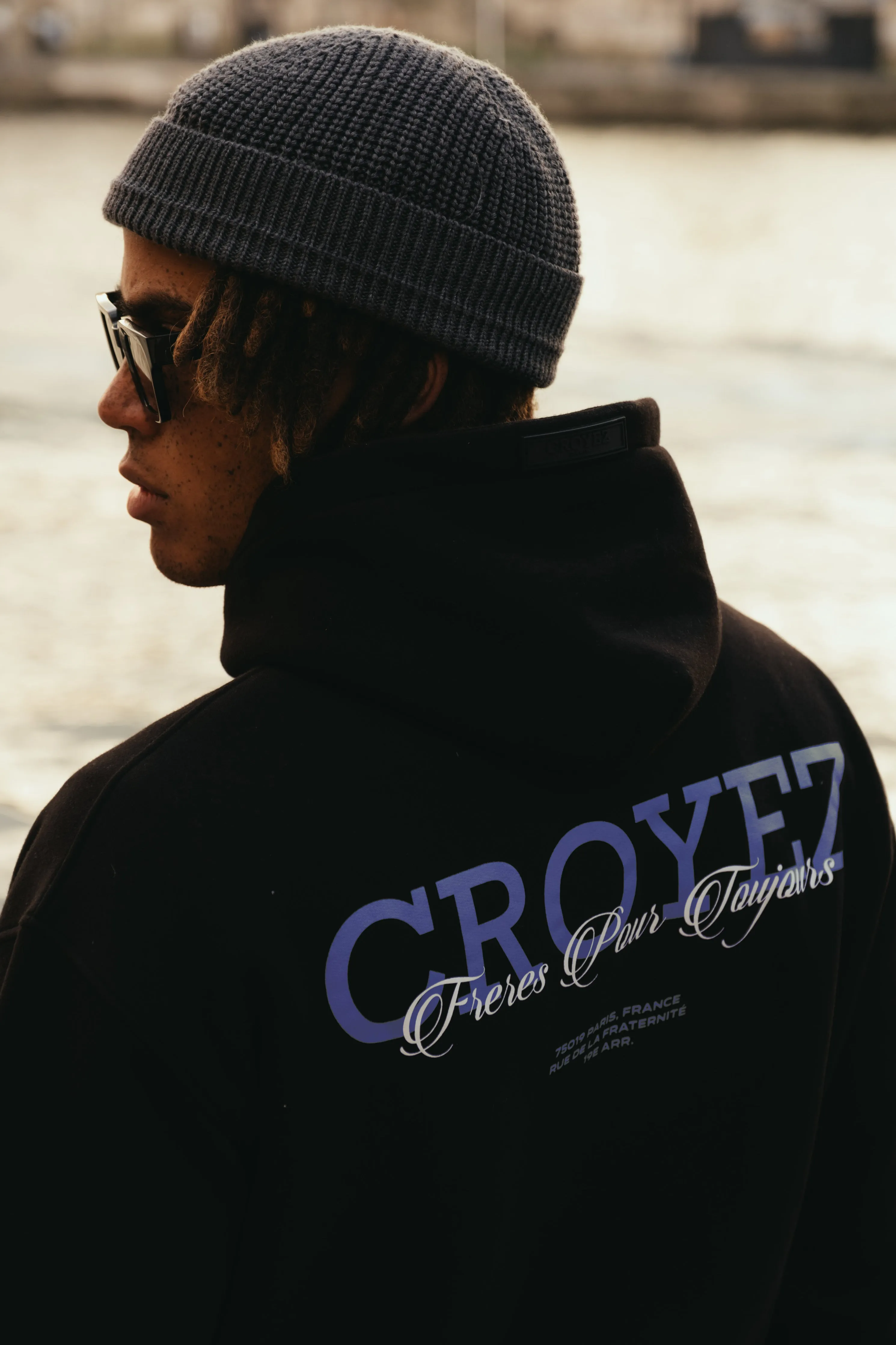 CROYEZ FRÈRES HOODIE - BLACK/COBALT