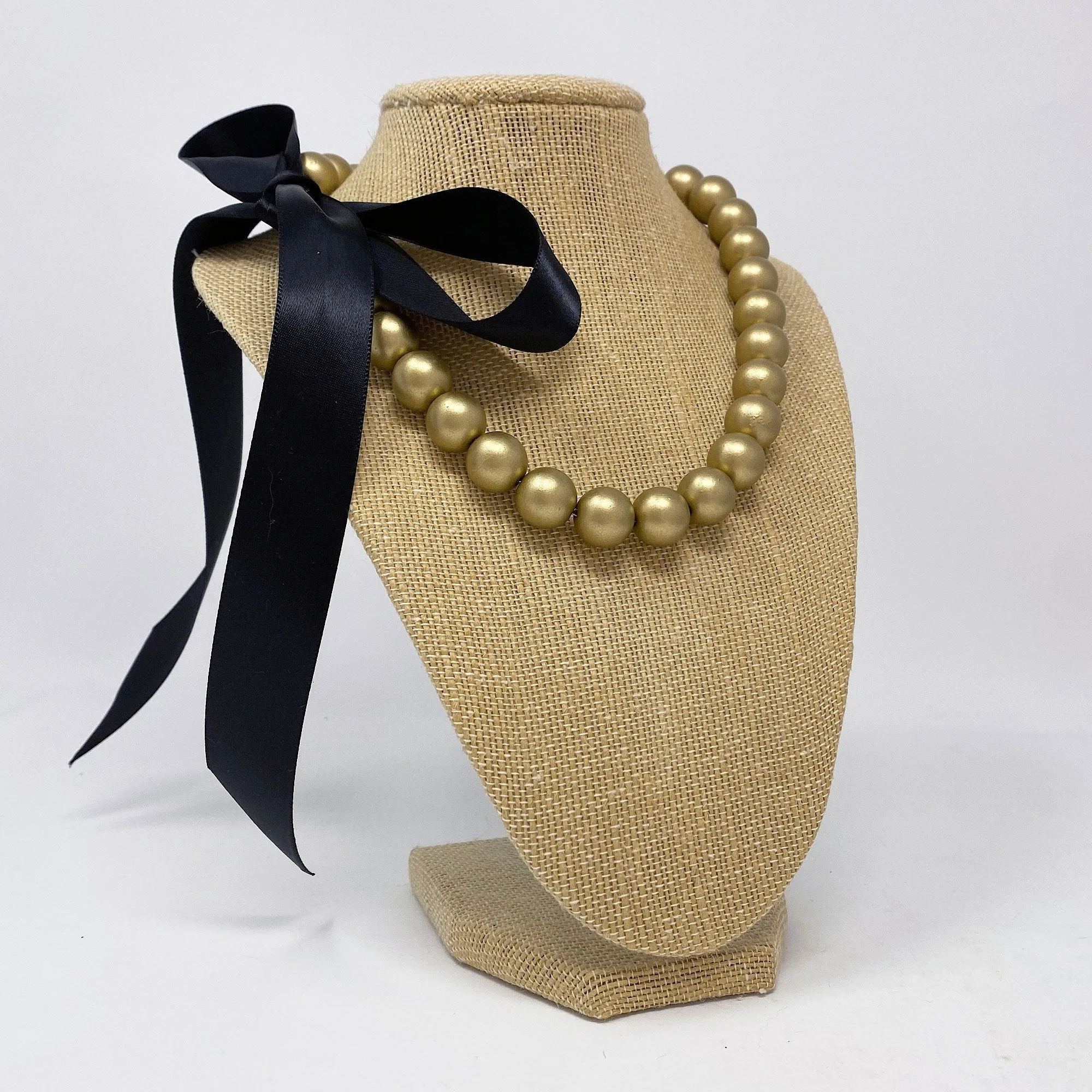 DARCY gold pearl necklace (more colours available)