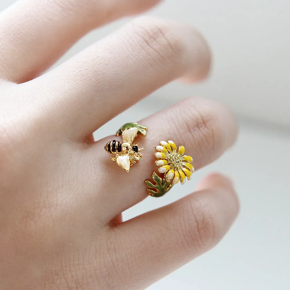 Honeybee and Dandelion Flower Ring