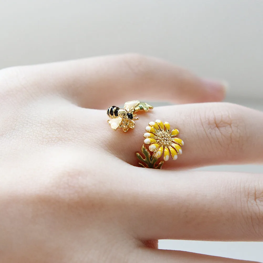 Honeybee and Dandelion Flower Ring