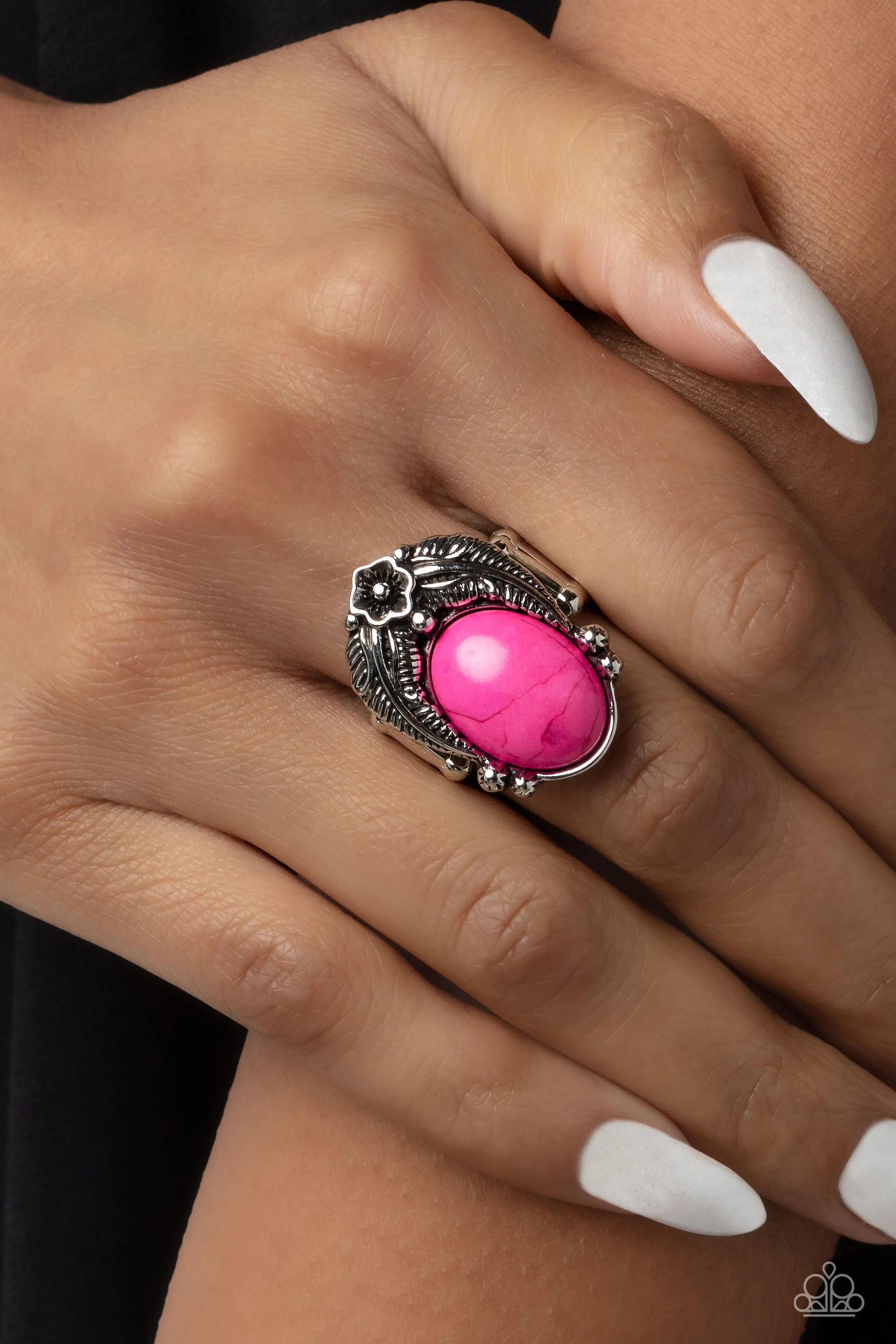 Paparazzi Serrated Style - Pink Ring