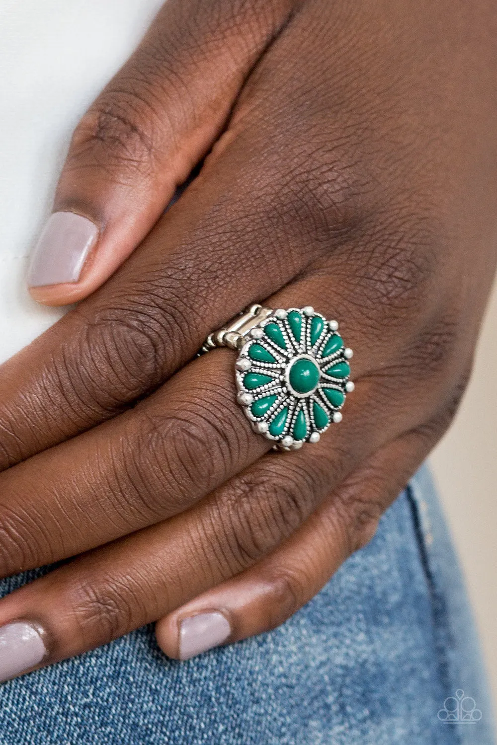 Poppy Pop-tastic - Green Paparazzi Ring