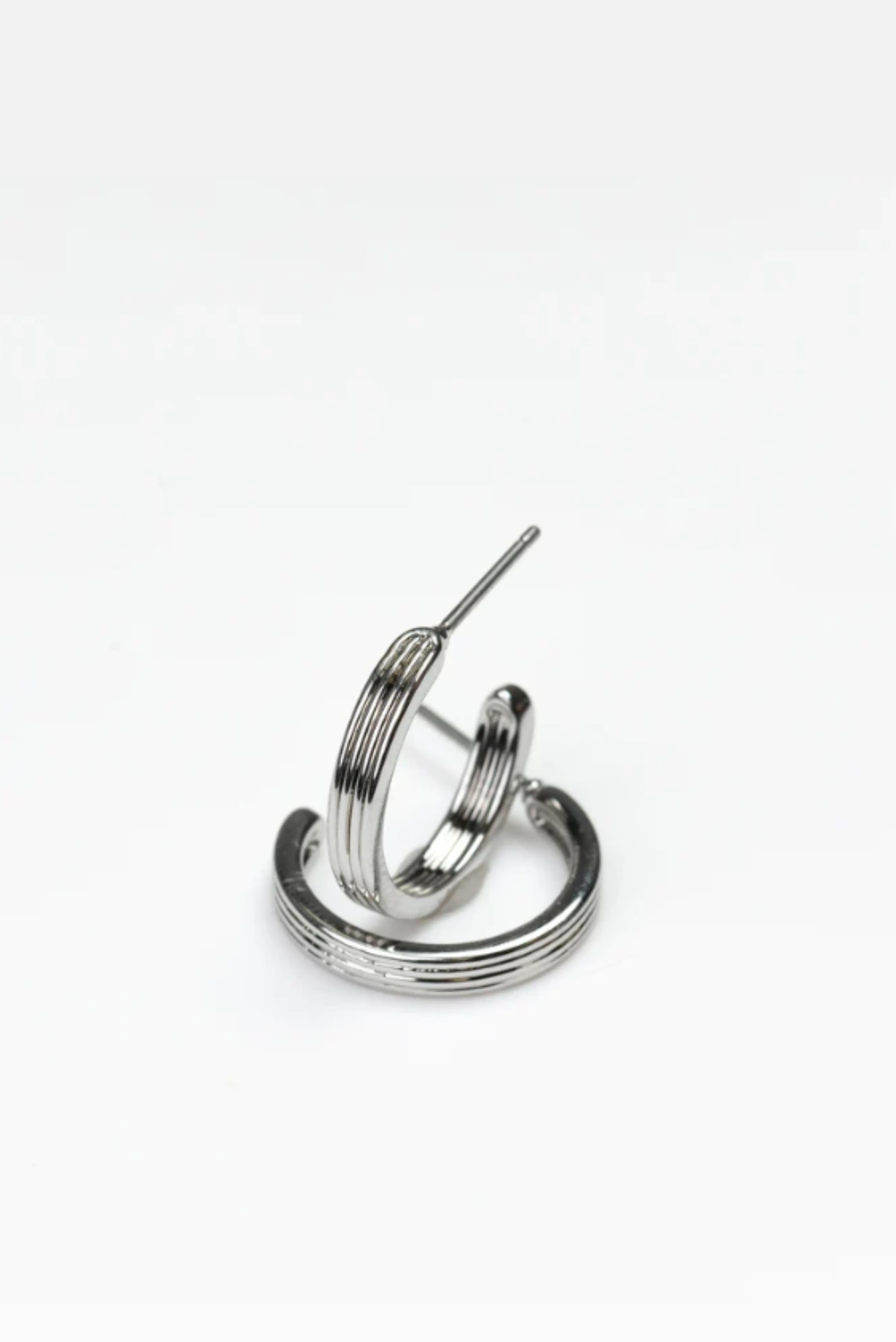 Sheila Small Ribbed Silver Hoops